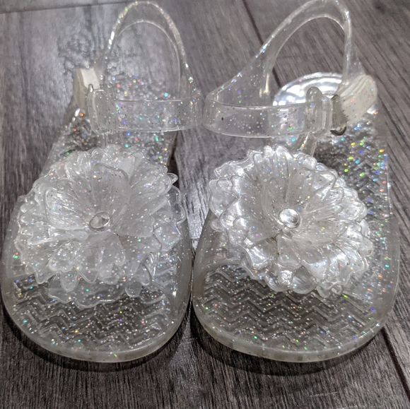 Clear sparkly flower detail velcro sandals - Picture 5 of 7
